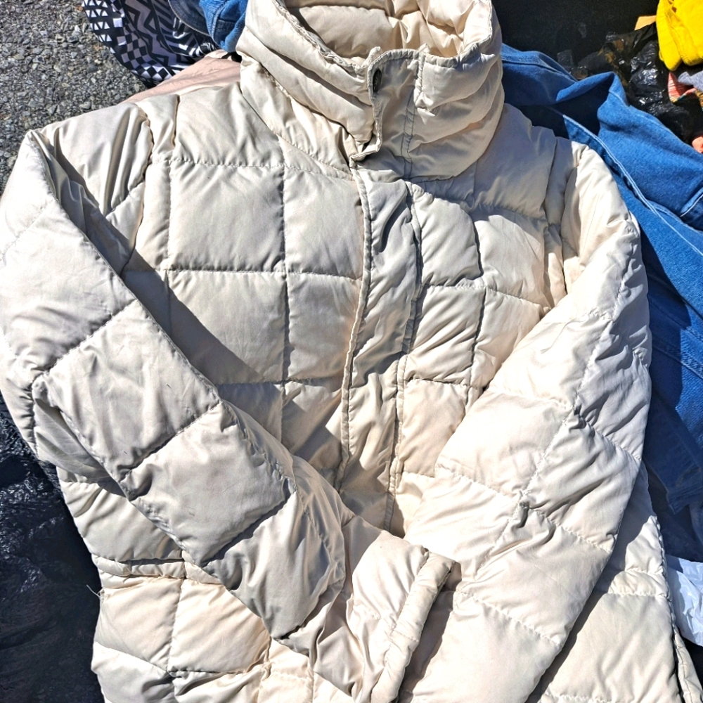 White puffer jacket